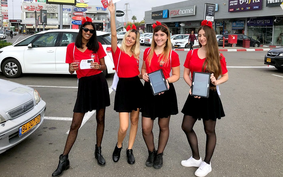 דיילות מקצועיות שידאגו להצלחה של כל אירוע